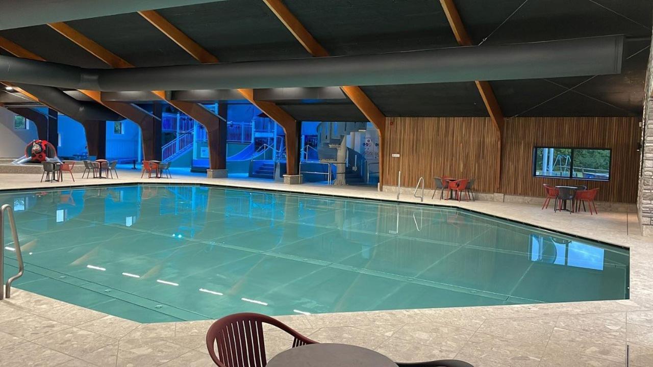 Stacaravan Op 5 Sterren Vakantiepark De Kuilart Friesland Aan Het Meer Met Zwembad 5P 237 Koudum Ngoại thất bức ảnh