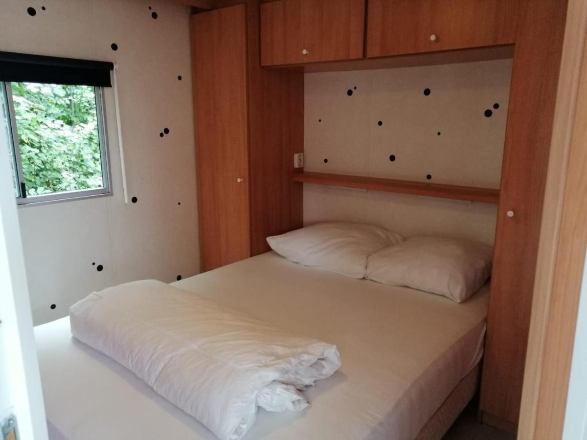 Stacaravan Op 5 Sterren Vakantiepark De Kuilart Friesland Aan Het Meer Met Zwembad 5P 237 Koudum Ngoại thất bức ảnh